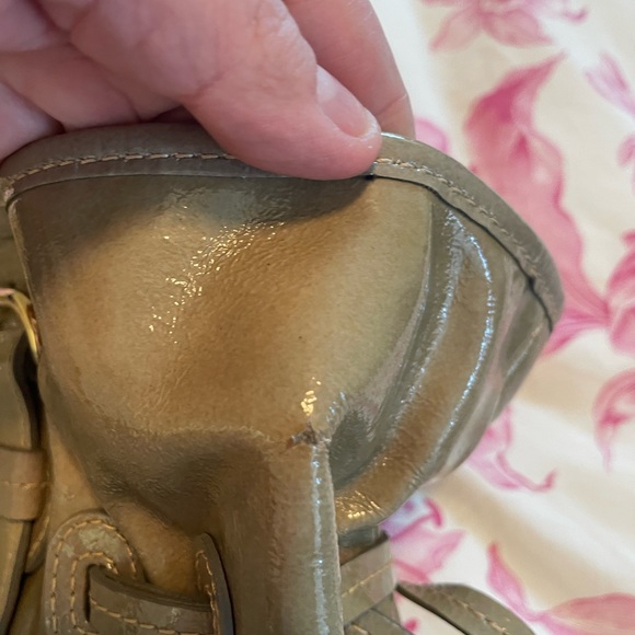 🌼 Summer Bag Blowout! 🌼 Rare Dooney & Bourke patent Leather Draw String Satchel - Picture 15 of 16